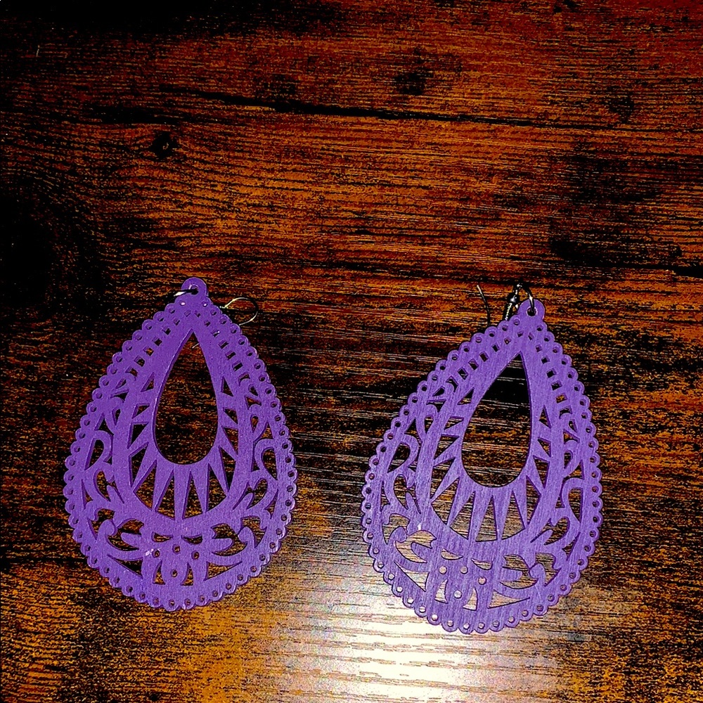 Elegant Purple Teardrop Earrings